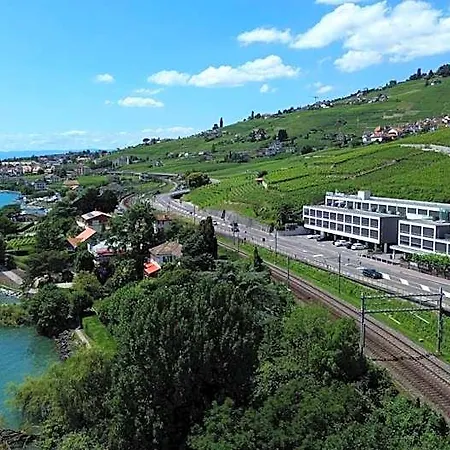 Lavaux Hotel