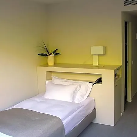 Lavaux Hotel