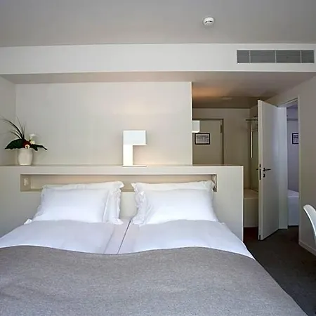 Lavaux Hotel 4*