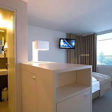 Lavaux Hotel 4*