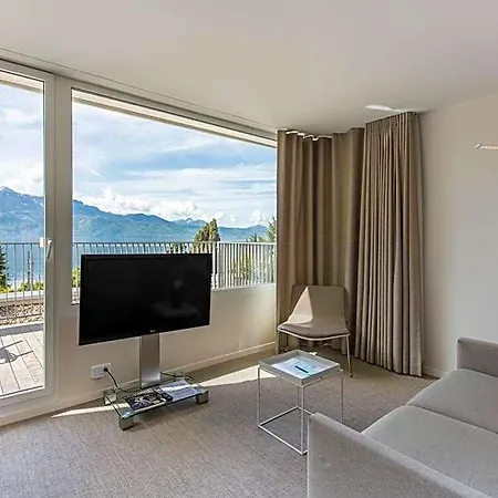 Lavaux Hotel 4*